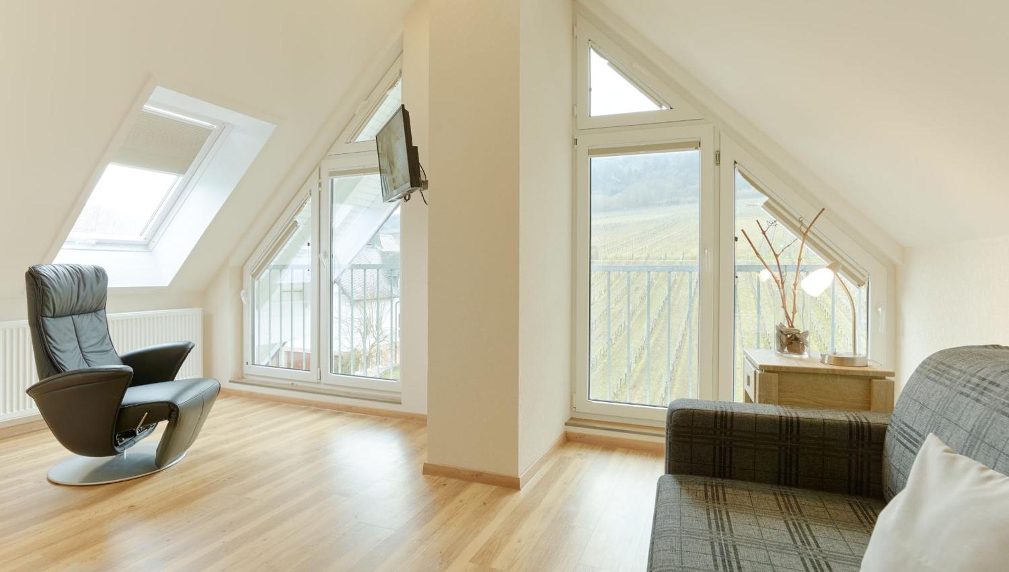 Ferienhaus Zenz - Ferienwohungen Эрнст Экстерьер фото