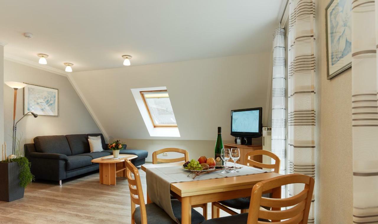 Ferienhaus Zenz - Ferienwohungen Эрнст Экстерьер фото